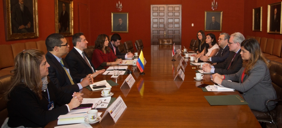 Paraguay y Colombia avanzan en el primer diálogo e intercambio de experiencias en  Derechos Humanos