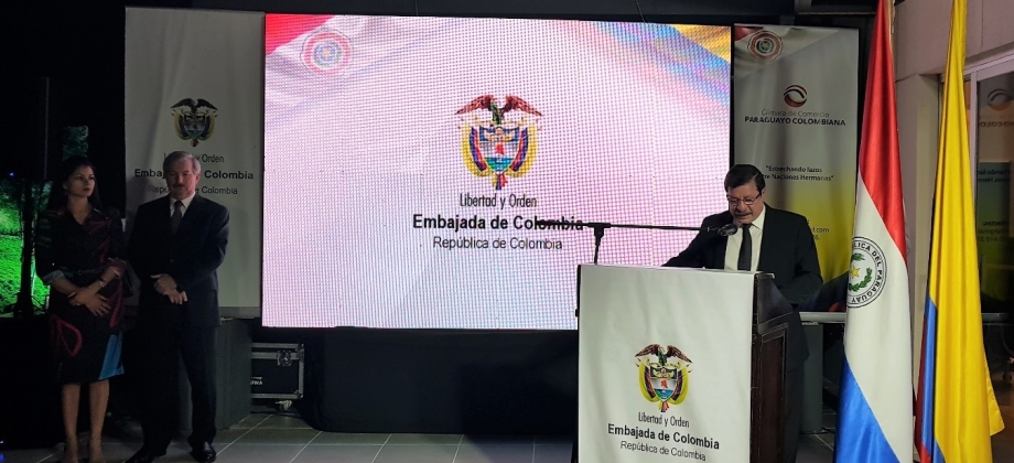 Embajador de Colombia en Paraguay dio la bienvenida al evento de fin de año