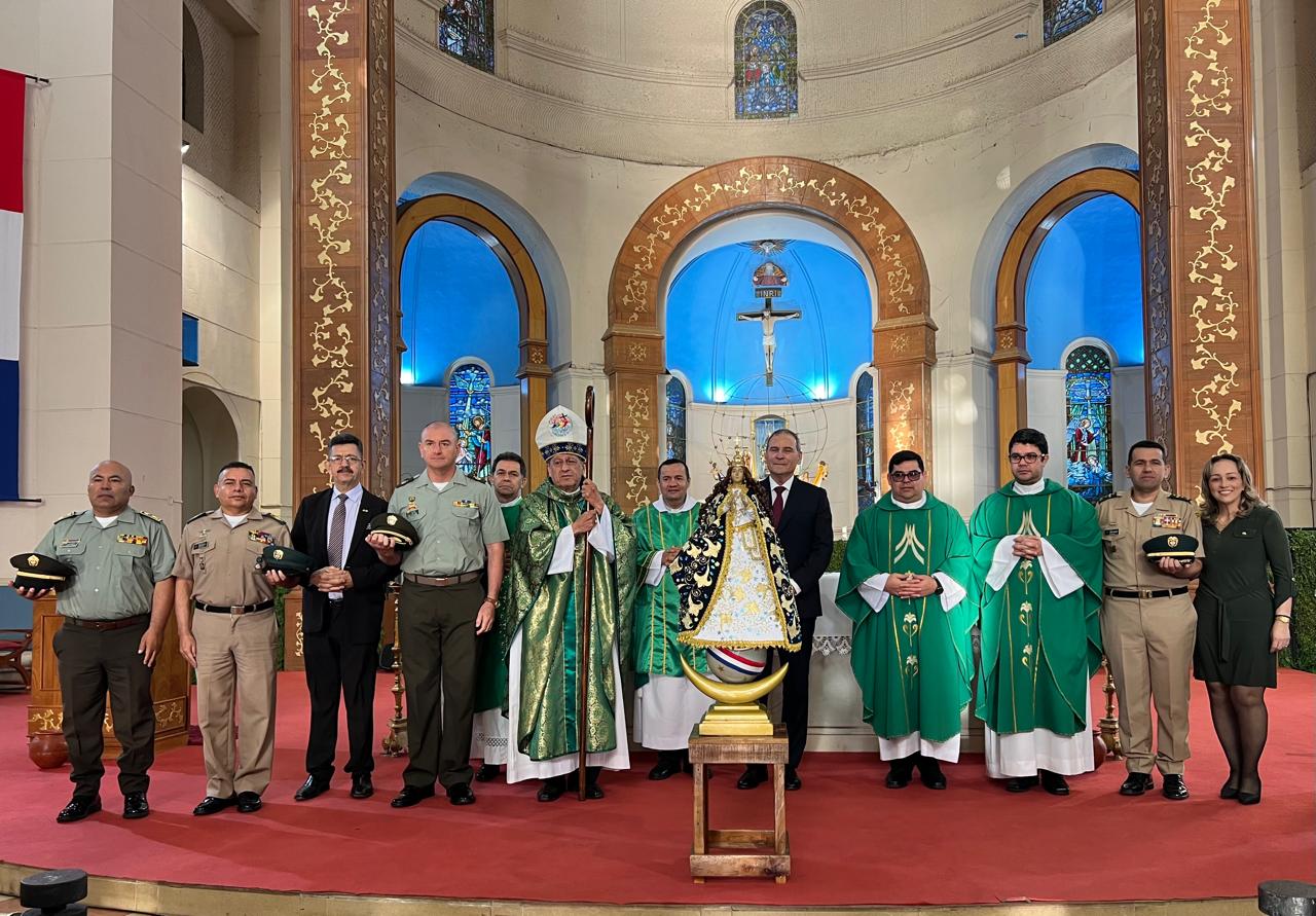 Misa en la Basílica de Caacupé