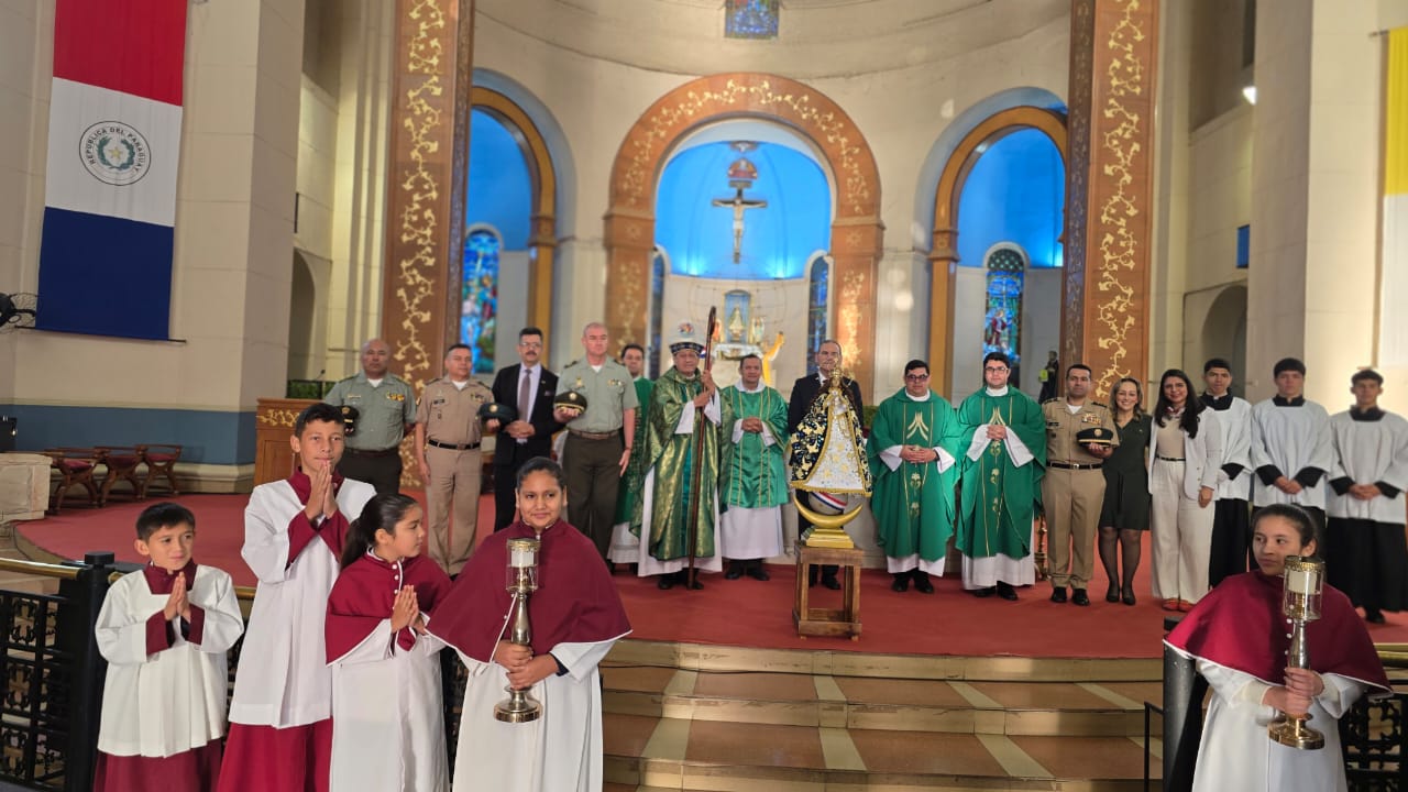 Misa en la Basílica de Caacupé